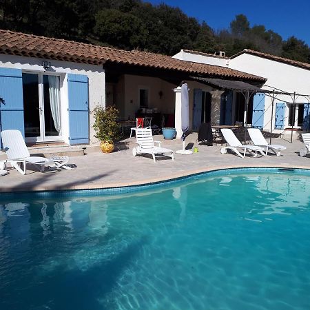 L'Oustaou De L'Estama Bed and Breakfast Rocbaron Εξωτερικό φωτογραφία