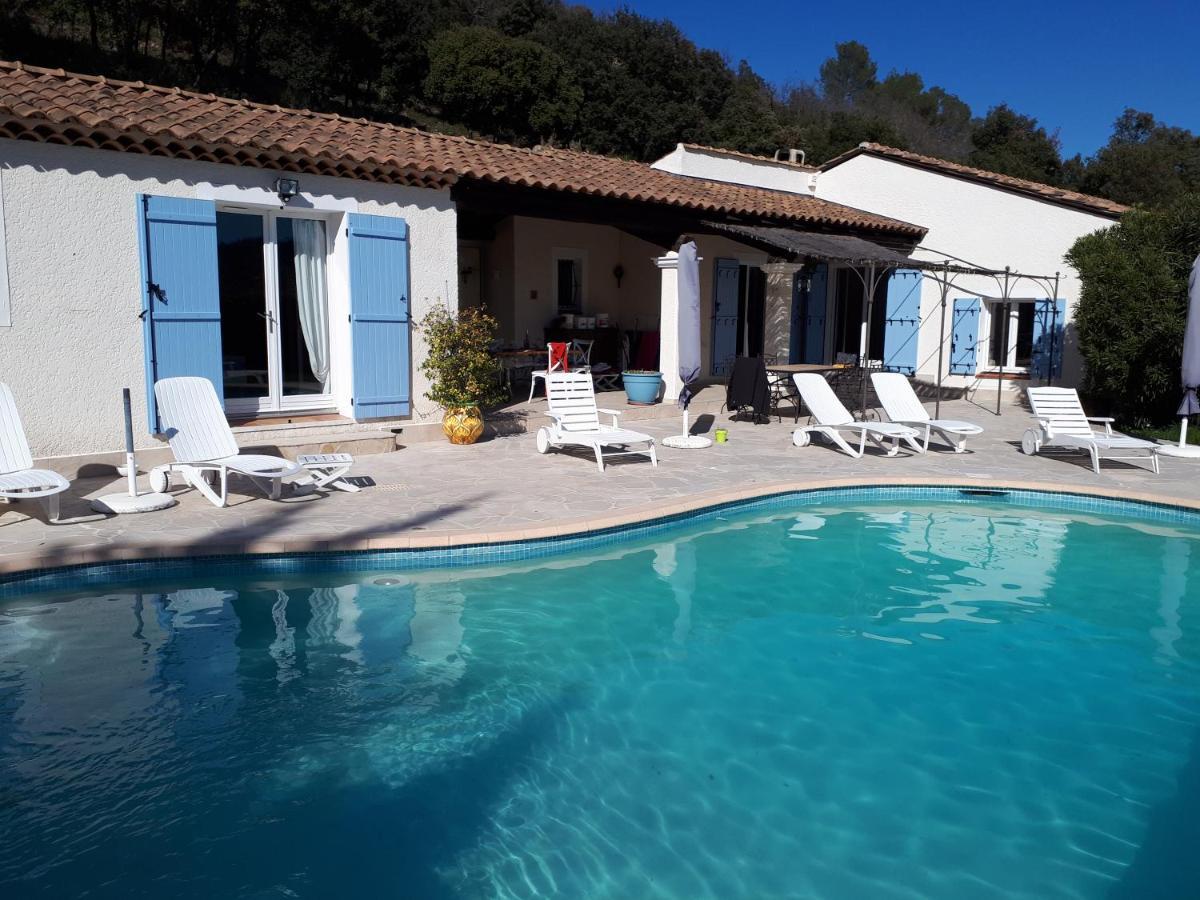 L'Oustaou De L'Estama Bed and Breakfast Rocbaron Εξωτερικό φωτογραφία